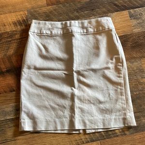 Like new Banana Republic tan skirt size 00P